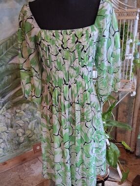 Green Floral Square-Neck Midi Dress